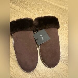 Woolsy Sheepskin Mittens Brown Suede White Stitch